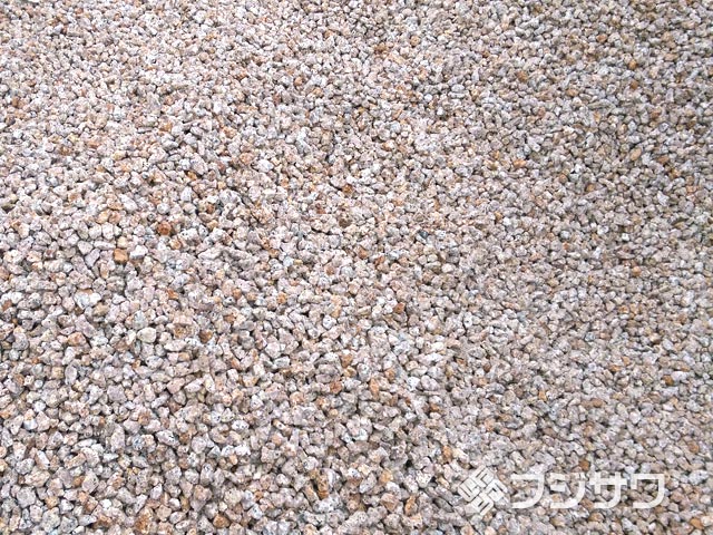 �T�r����