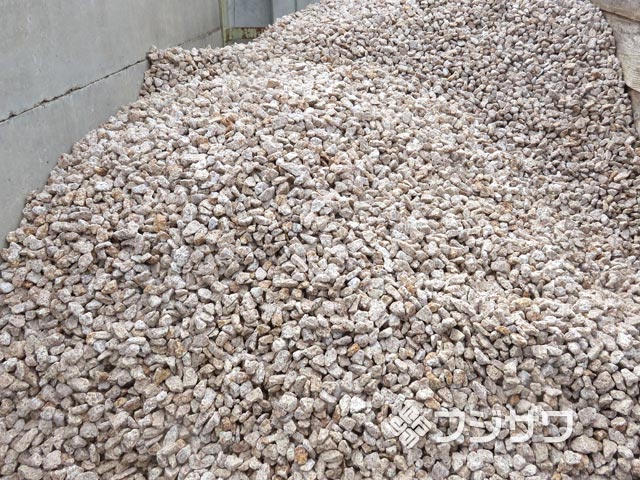 �T�r����