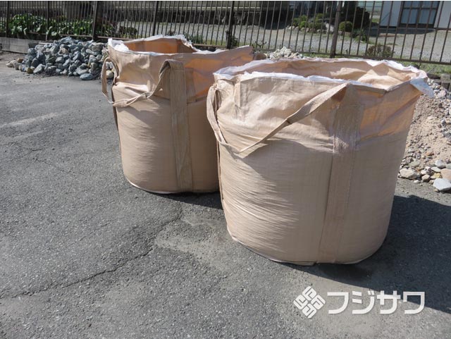 �T�r����